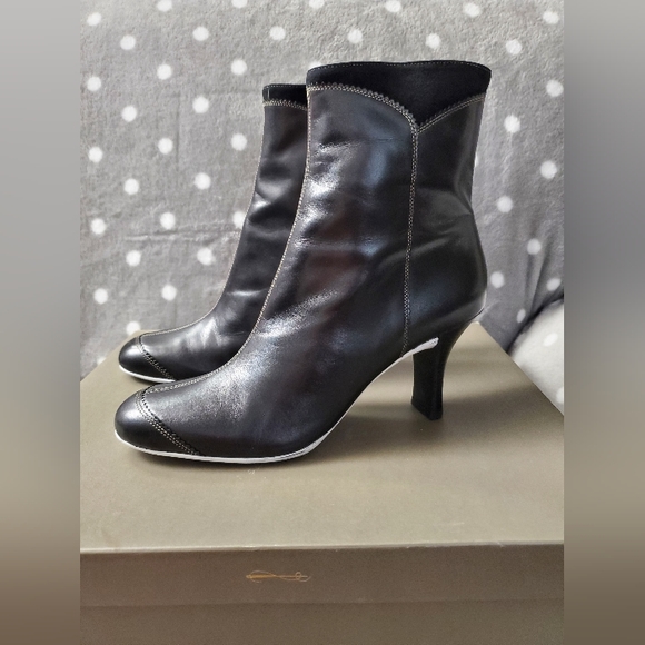 Cole Hann high heeled boots - Picture 4 of 14